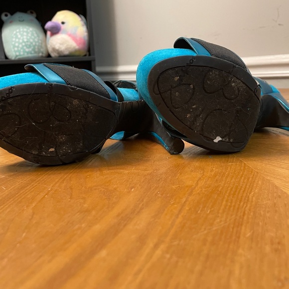 Jessica Simpson Black & Teal Metallic Platform Heels Size 6-6.5 - Picture 4 of 12